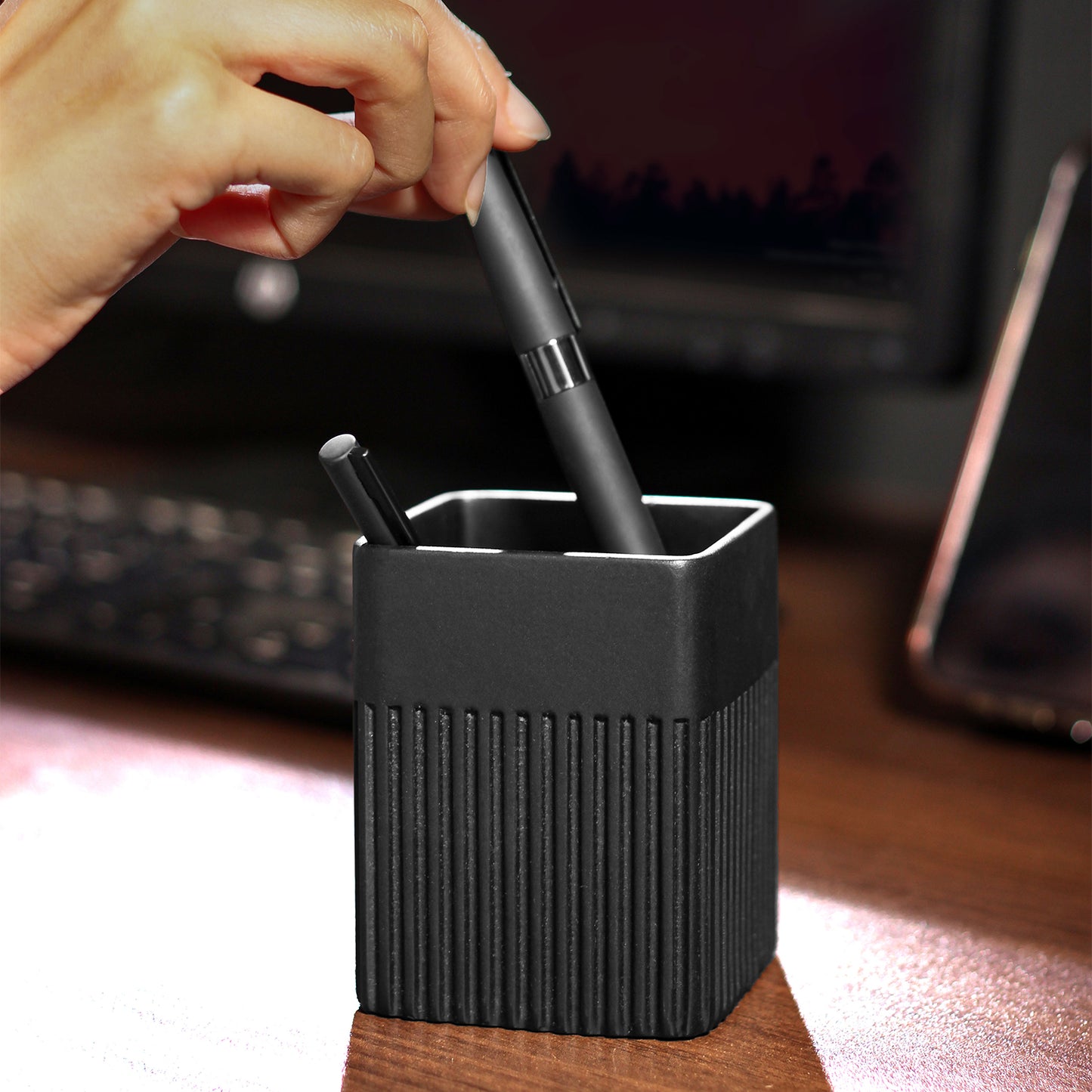 Black Pen Holder